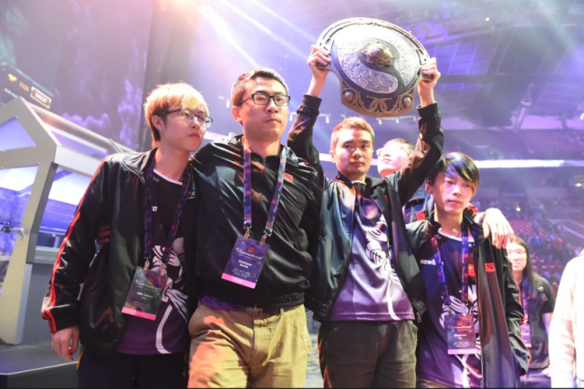 Weibo Gaming 官方公告：前 Top Esports 打野 Tian 正式加入团队，将在未来的比赛中与我们一起参赛