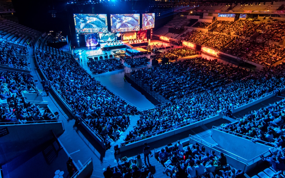 只赢夏季赛 代价春季和S赛爆炸？LNG自21年开始夏季赛都能赢3个BO5