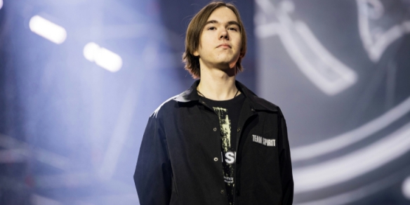 Zonic阿卡丽切麻微笑 雨凡烬架狙狂杀 PYL队1-0微笑队