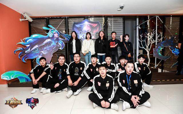 Spirit将面对 Mouz ， Vitality 将与 The MongolZ 在BLAST Bounty Fall 2025半决赛中相遇