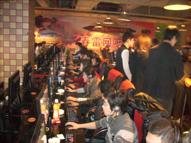 LPL历史上第四次出现最佳阵容AD缺席决赛，全位置最多！